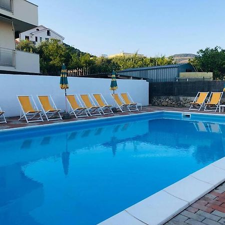Pietra Ligure - Essential With Swimming Pool Exterior foto